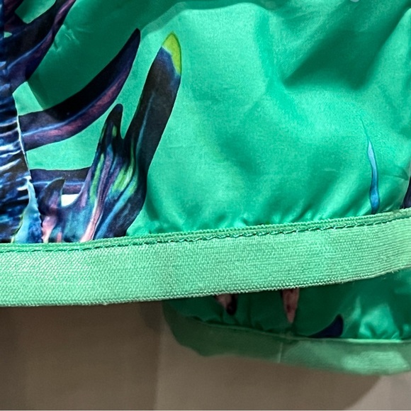 Puma Tropical Hooded Windbreaker size M - Picture 6 of 7